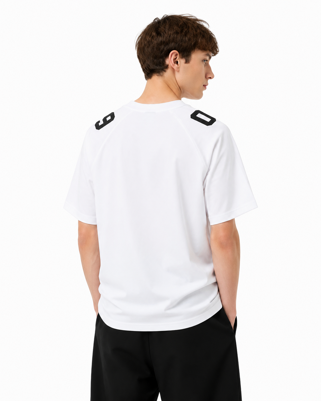 Embroidered badge short-sleeved shirt