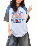 느슨한 대조적인 색상 디자인의 짧은 소매