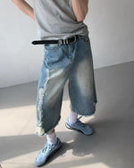 Raw edge straight cropped shorts