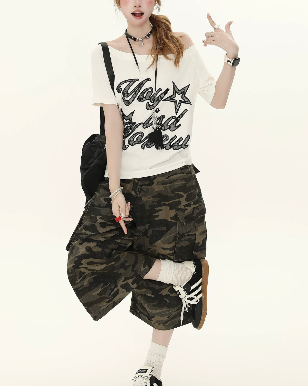 Simple loose short sleeves (women's)