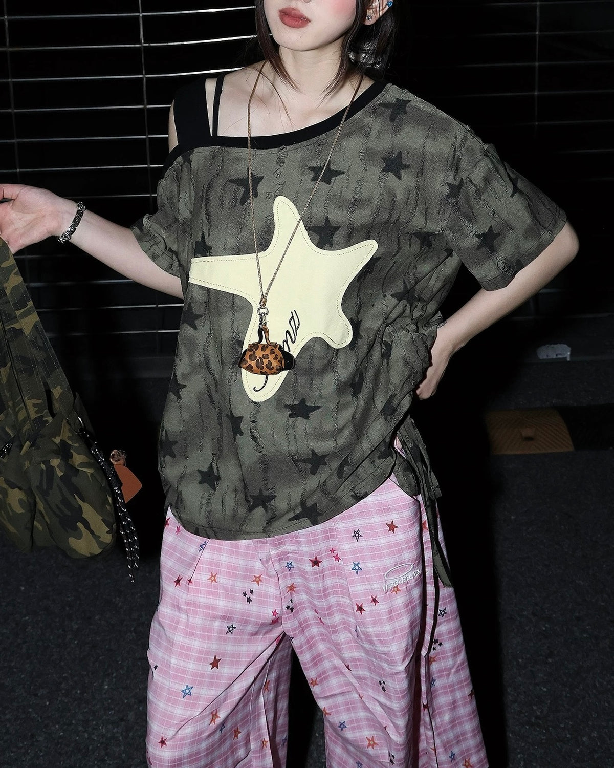 Retro off-shoulder short sleeves (women's)