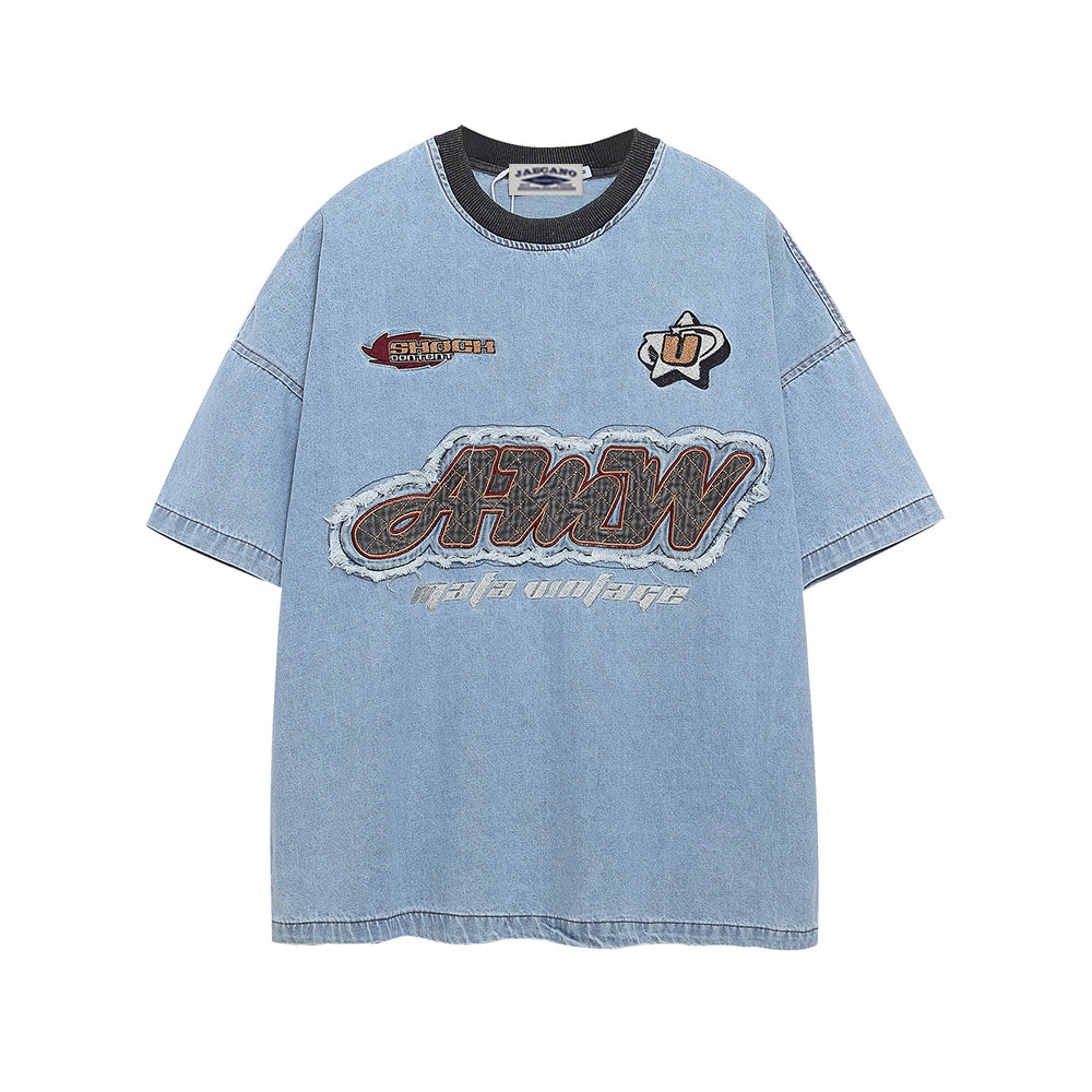 대조적인 컬러의 데님 반팔