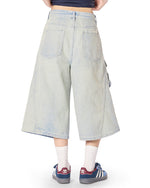 Washed distressed jeans