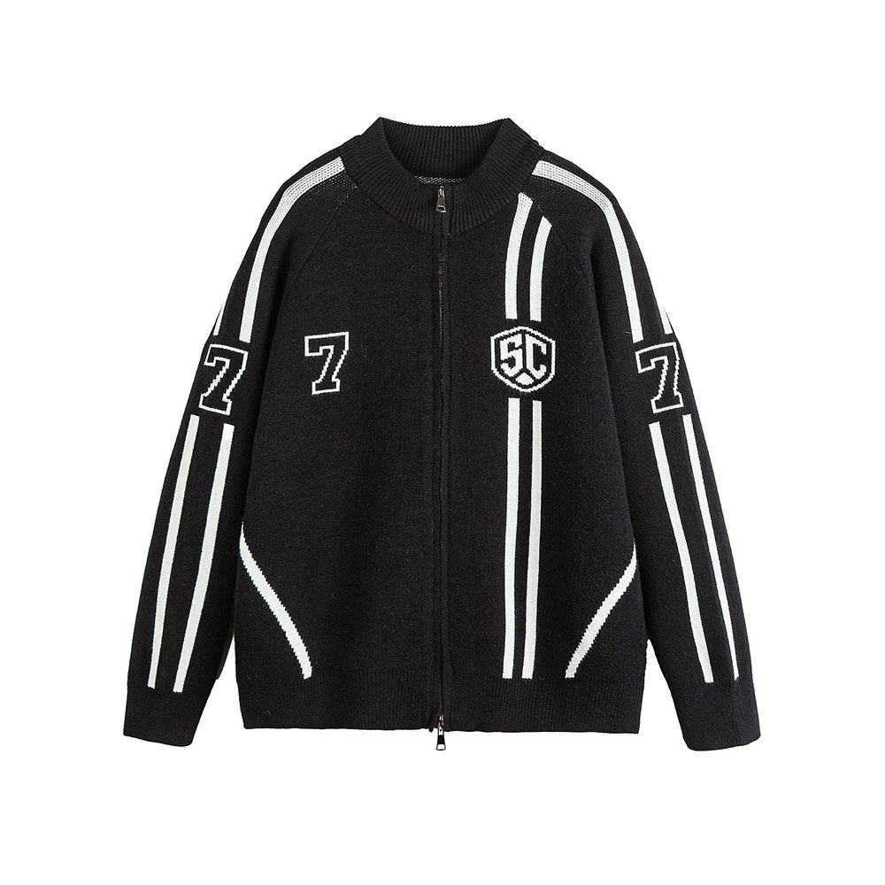 컬러 블록 니트 소재의 활용도 높은 코트