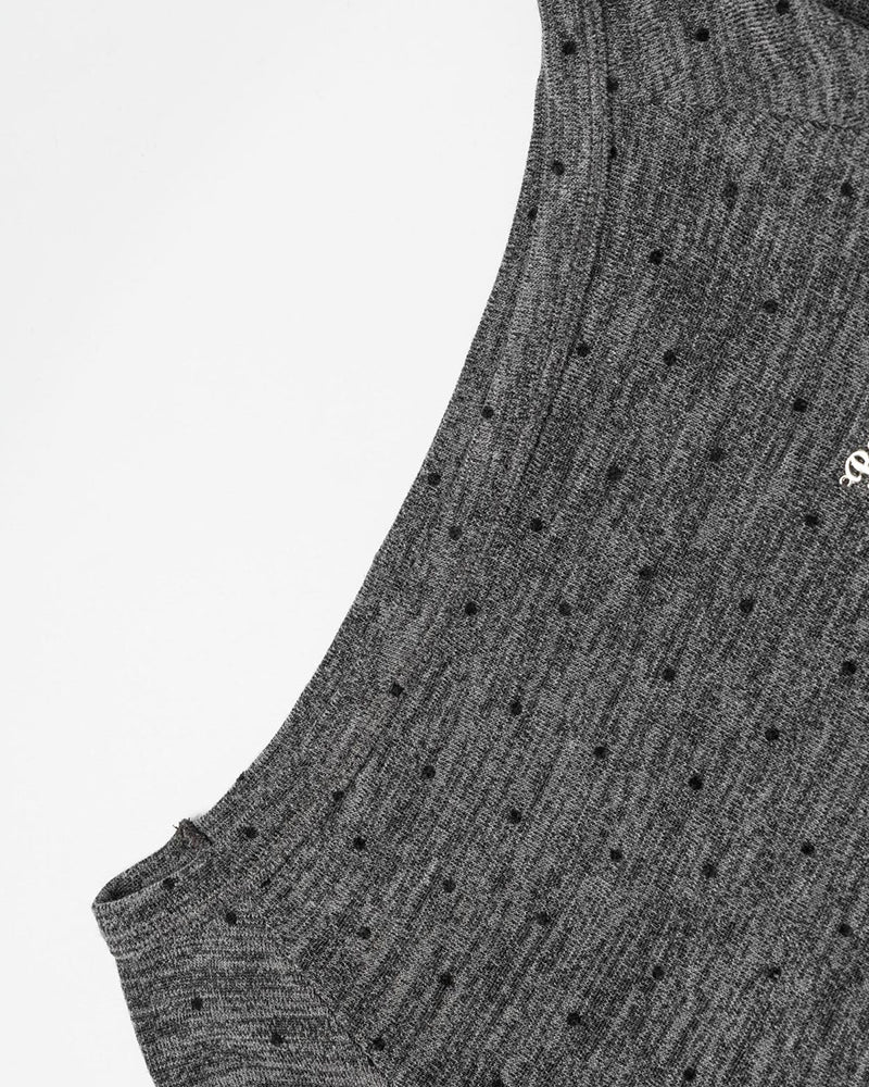 Retro-style long sleeves