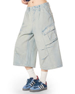 Washed distressed jeans