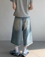 Raw edge straight cropped shorts