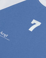 심플한 대비 컬러의 반팔