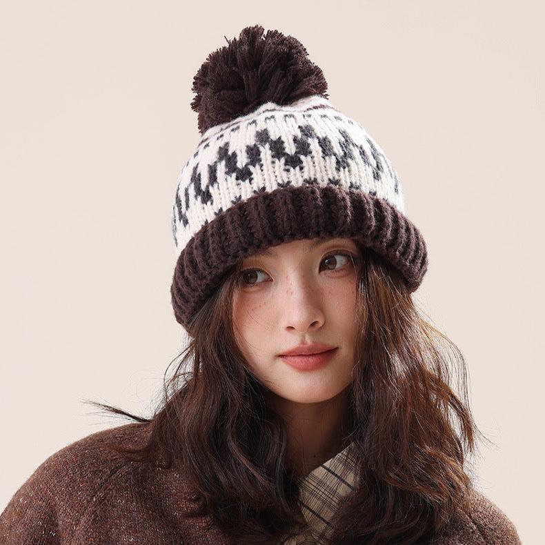 Versatile and cute jacquard warm knitted hat