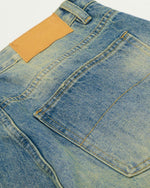 復古水洗寬鬆牛仔褲