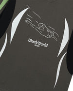 Loose contrasting short sleeves