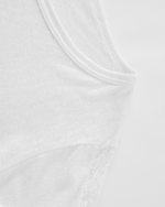 Simple off-shoulder long sleeves (women's)