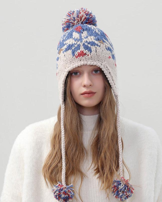 Cute thickened knitted hat