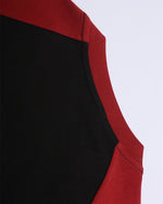 대비되는 색상의 꽃무늬 반팔