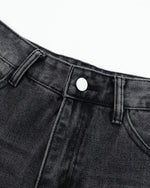 水洗破洞牛仔褲