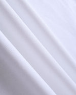 대비되는 색상의 심플한 반팔