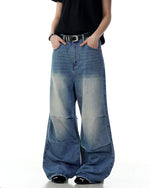 Distressed washed straight jeans