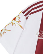 심플한 대비 컬러의 반팔