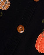 재밌는 작은 호박 자수 스웨터