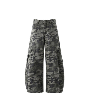 Camouflage distressed trousers