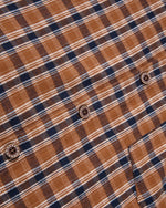 Simple and versatile long-sleeved shirt
