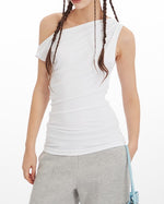 Hot girl seamless short sleeve vest