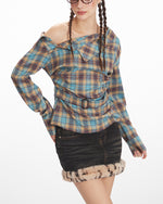 Slant collar plaid waist top (women's)