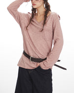 Simple, fitted top (women's)