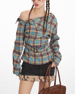 Slant collar plaid waist top (women's)