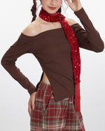 Sexy sloping shoulder neckline