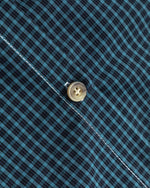 Simple plaid short-sleeved shirt