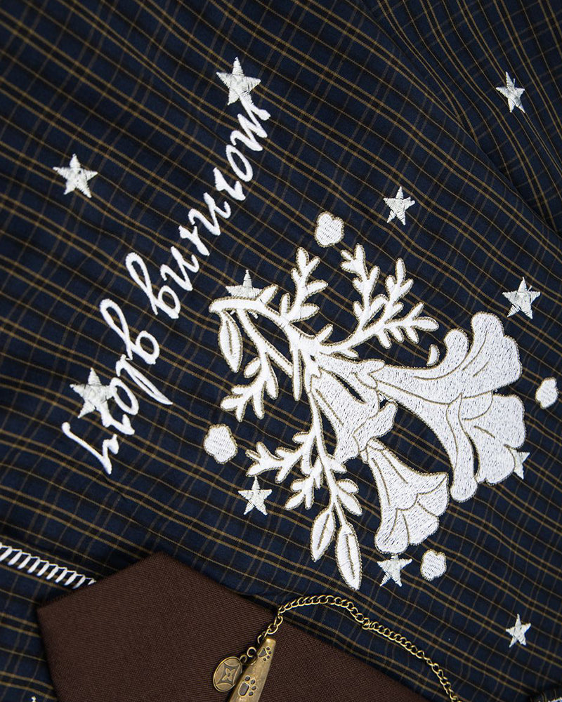 Star-patterned long-sleeved shirt