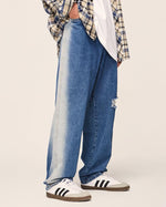 做舊破洞牛仔直筒長褲