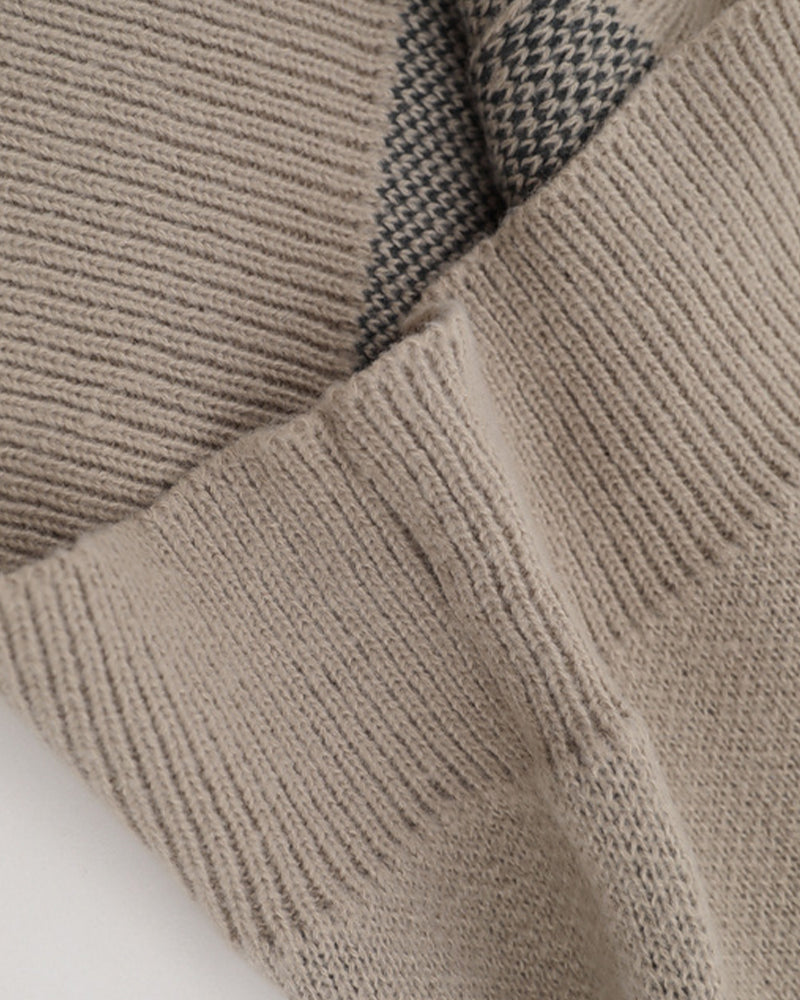diamond-knitted jacket