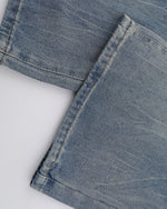 水洗直筒牛仔褲