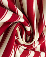 대비되는 컬러의 귀여운 반팔