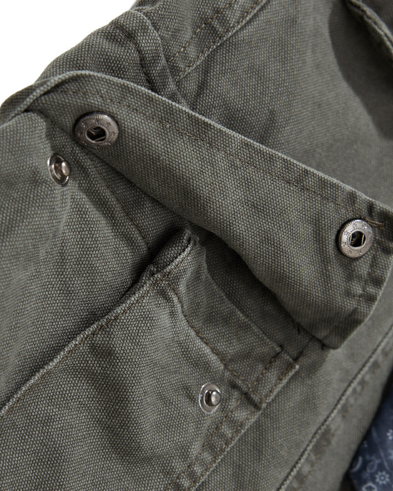 심플하고 활용도 높은 카고 팬츠