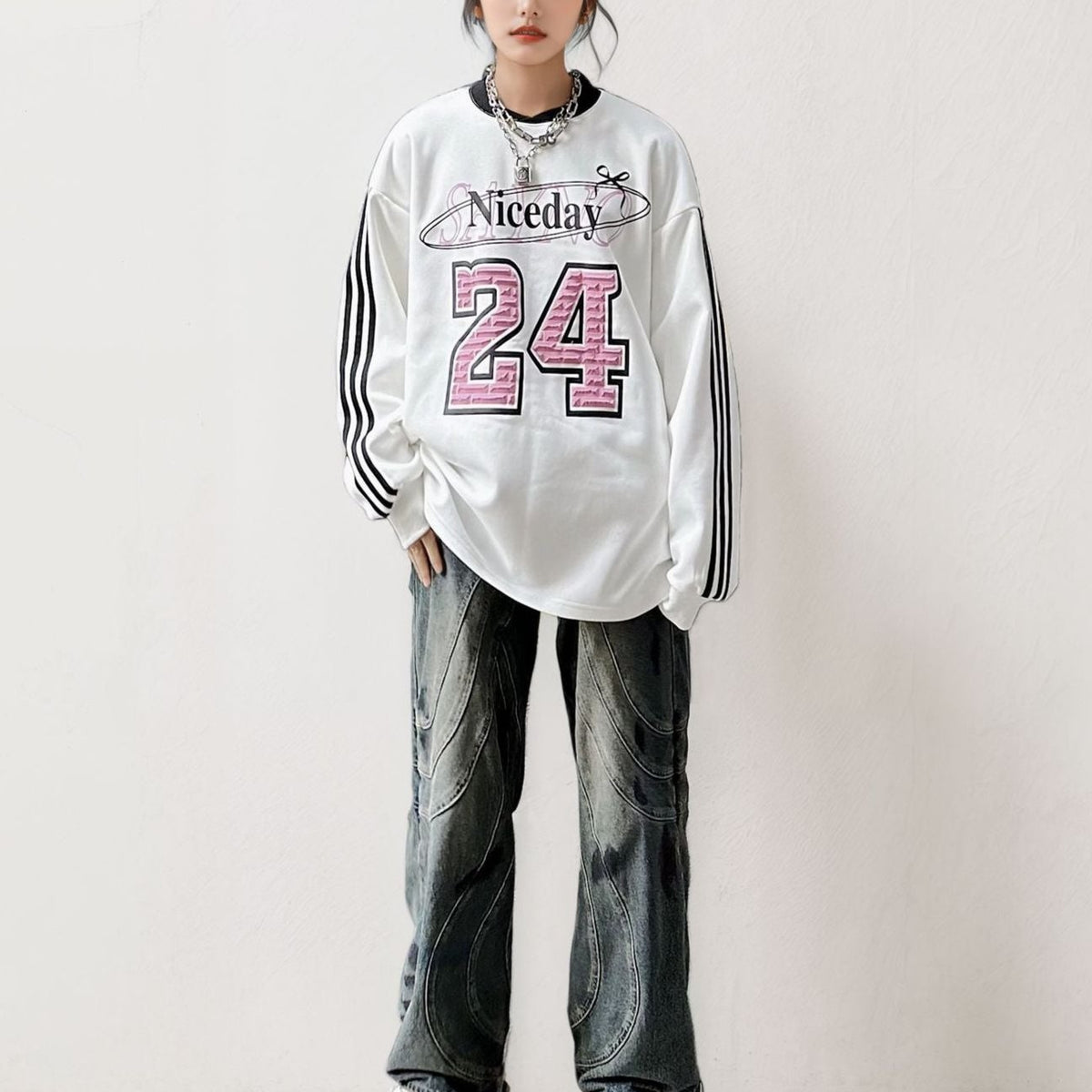 Creative letter round neck sweatshirt 