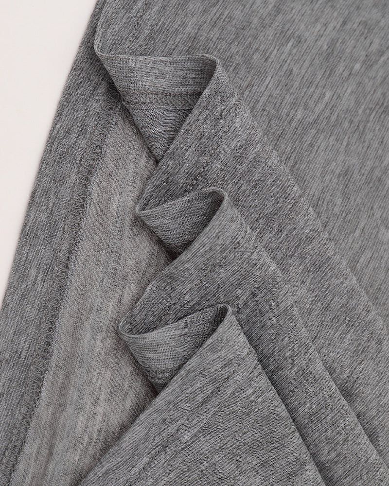 Casual and versatile long-sleeved shirt