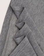 Casual and versatile long-sleeved shirt