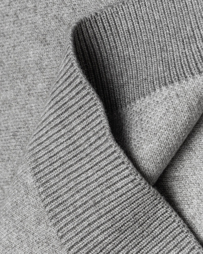 컬러 블록 니트 소재의 활용도 높은 코트