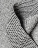 컬러 블록 니트 소재의 활용도 높은 코트