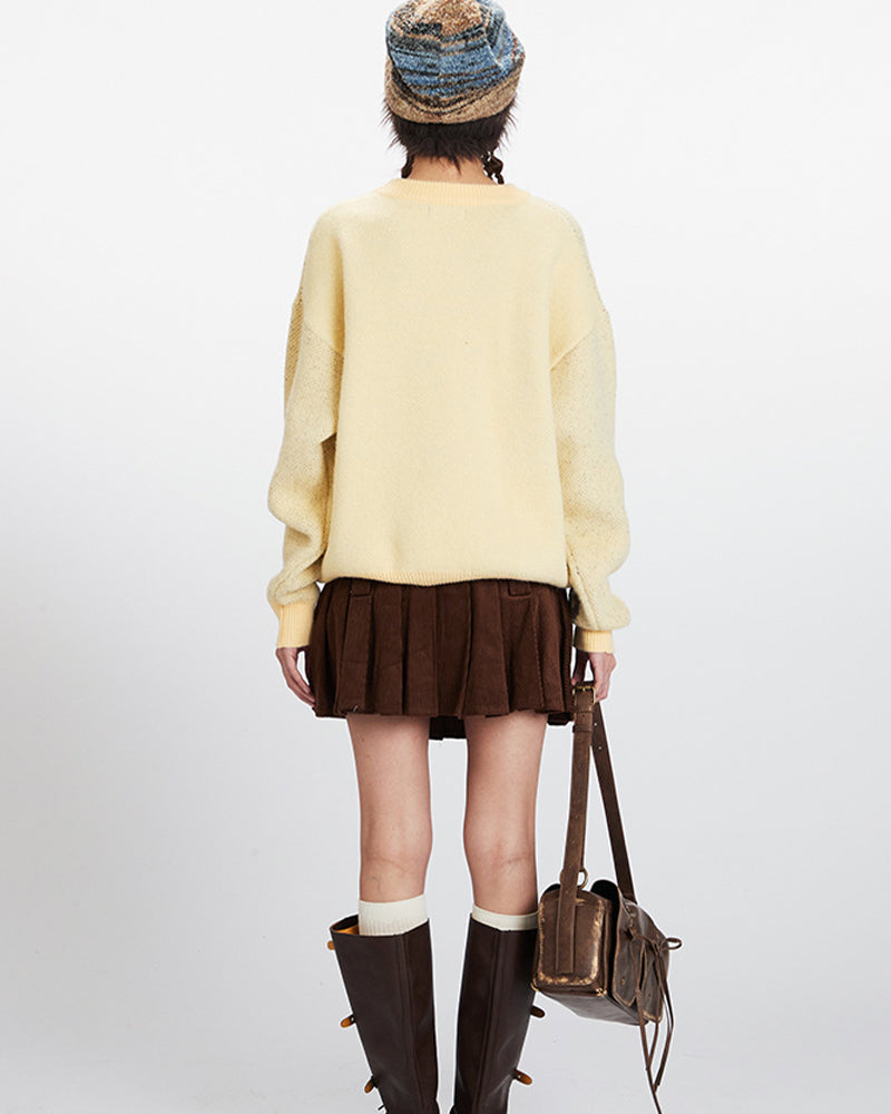 Crew neck knit sweater