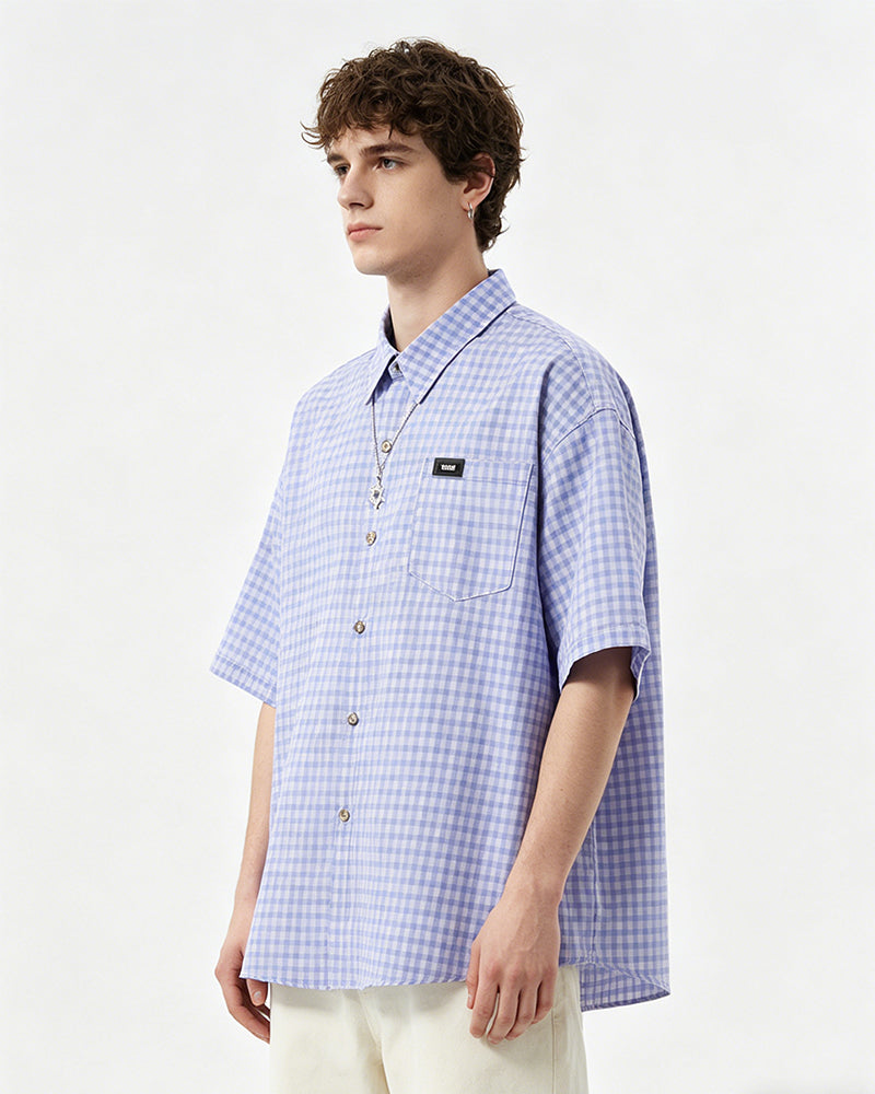 Casual plaid short-sleeved shirt