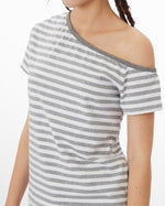 Off-shoulder striped short sleeves