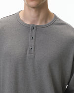 Simple and casual long-sleeved