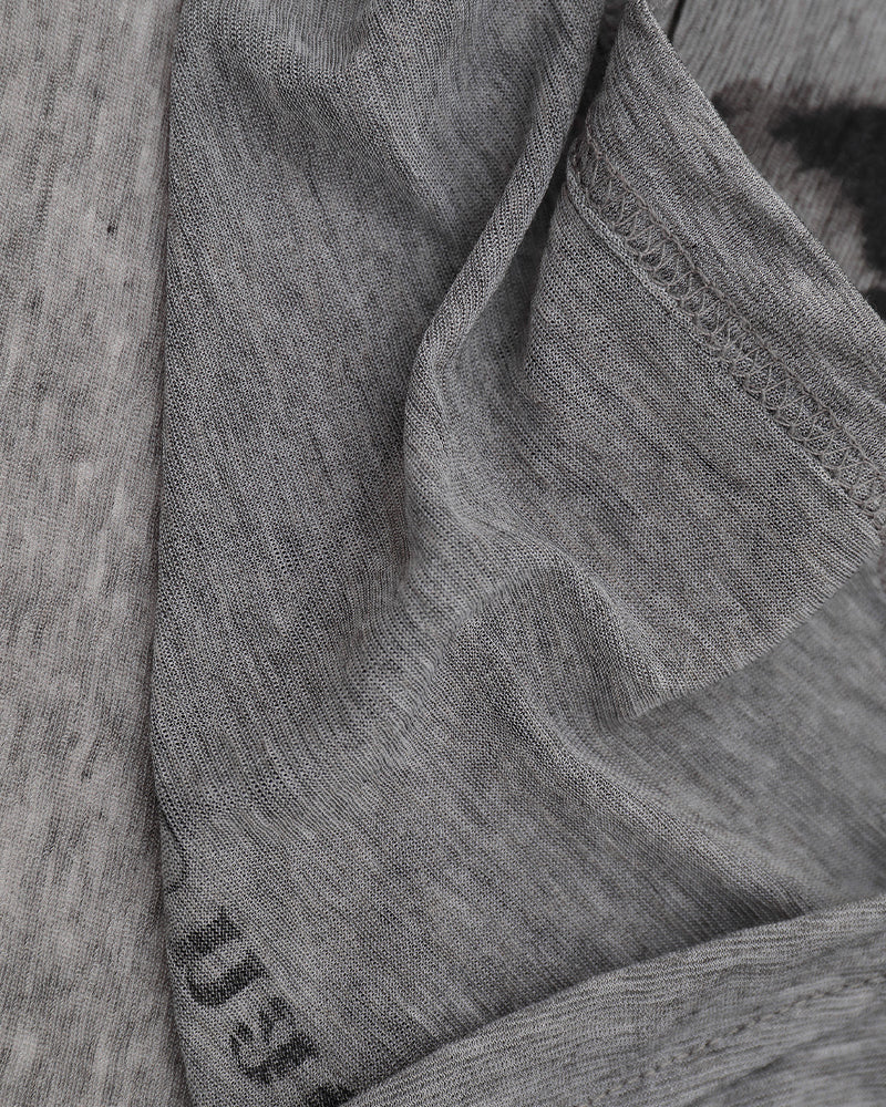 Casual and versatile long-sleeved shirt