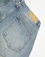 Distressed washed straight jeans