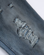 水洗破洞牛仔褲