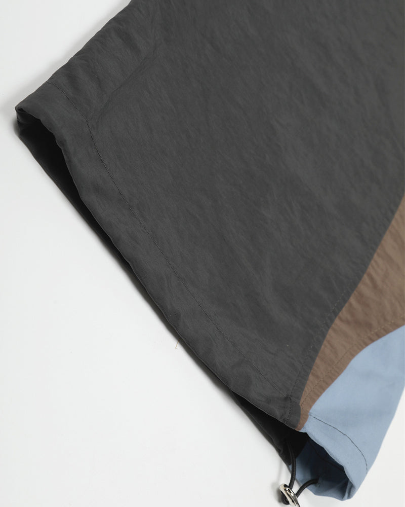 Contrast color panel trousers